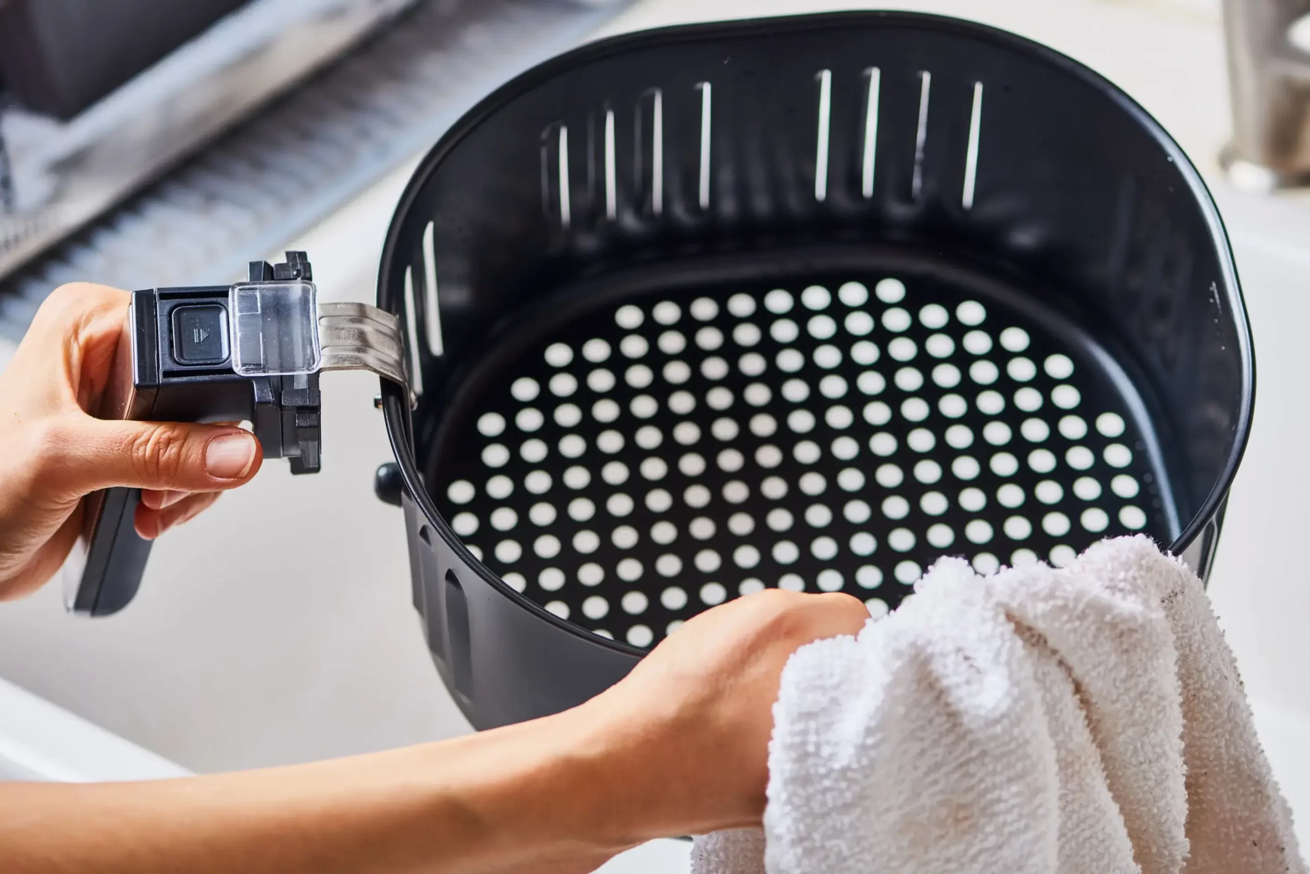 How to Clean Air Fryer with Vinegar So It Can Last Longer!